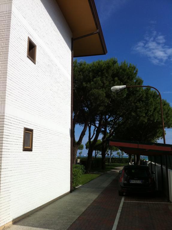 Residence Garden -Walterigato Apartments Solo Per Famiglie Lido di Jesolo Dış mekan fotoğraf