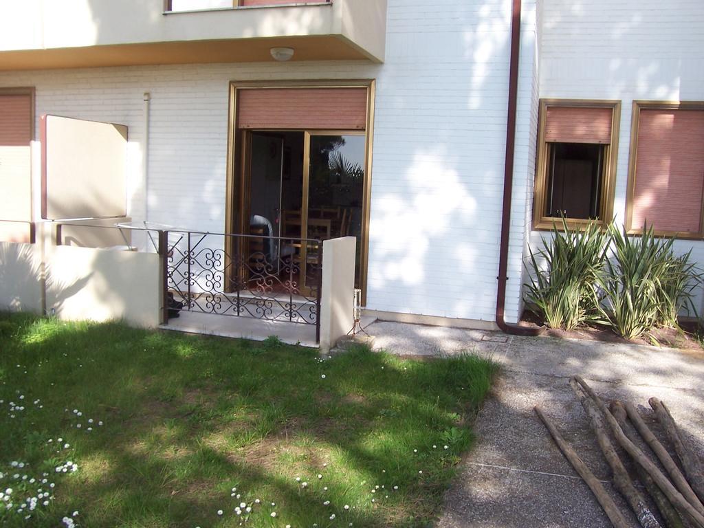 Residence Garden -Walterigato Apartments Solo Per Famiglie Lido di Jesolo Dış mekan fotoğraf